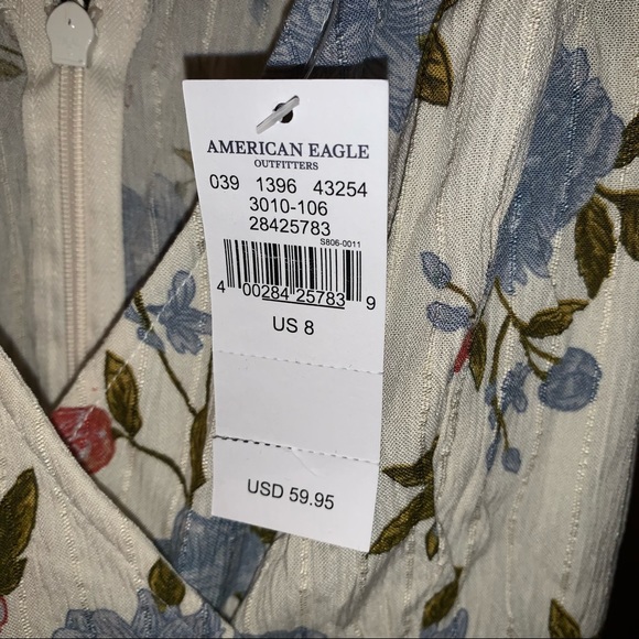 NWT American eagle floral jumpsuit with slits on each leg - Picture 5 of 16